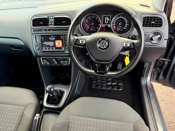 Used Volkswagen Polo 2014 for sale - 76536312: Photo