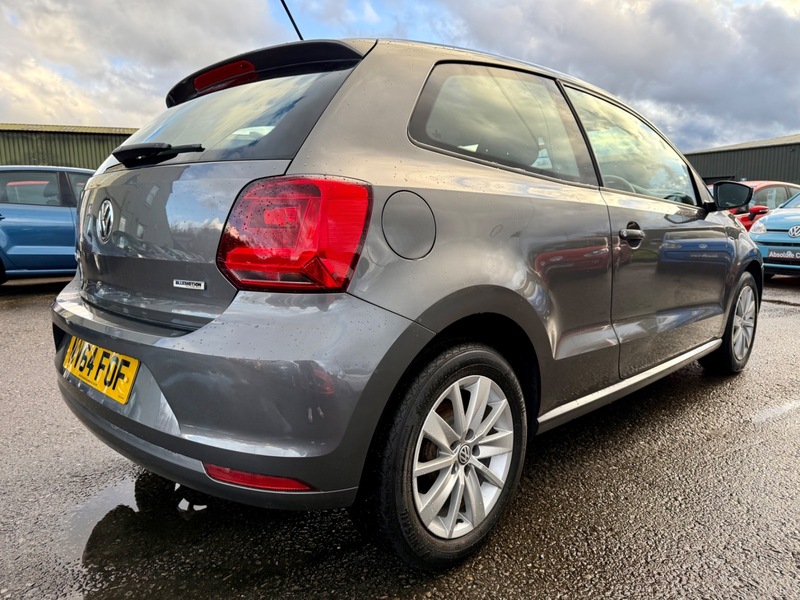 Used Volkswagen Polo 2014 for sale - 76536312: Photo 7