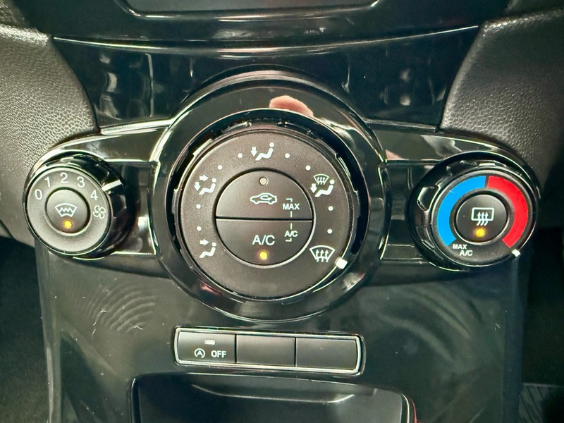 Used Ford Fiesta 2015 for sale - 76686892: Photo 22