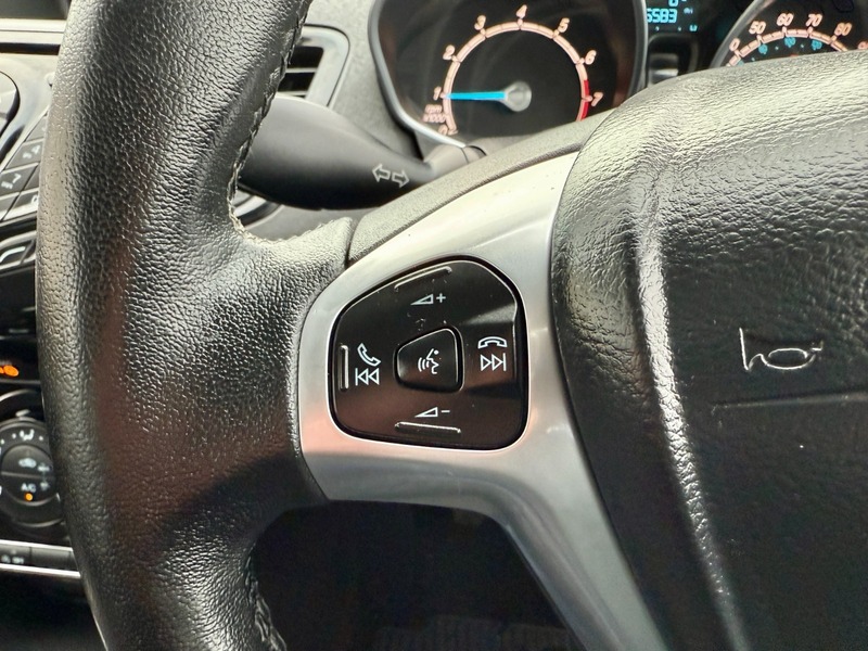 Used Ford Fiesta 2015 for sale - 76686892: Photo 26