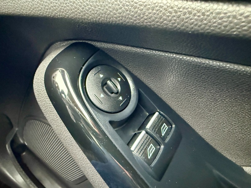 Used Ford Fiesta 2015 for sale - 76686892: Photo 28