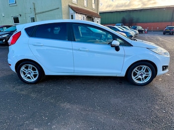 Used Ford Fiesta 2014 for sale - 77056521: Photo