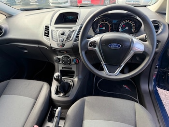 Used Ford Fiesta 2014 for sale - 76500578: Photo