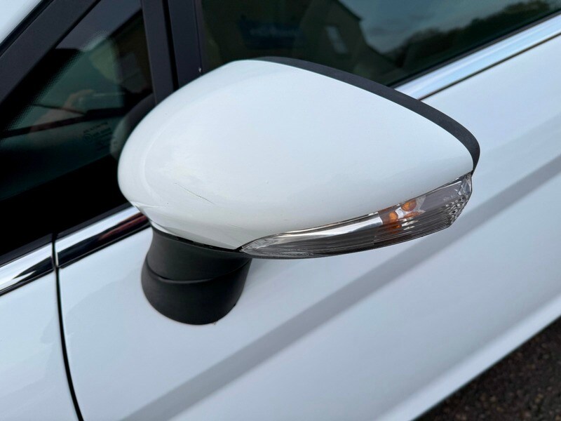 Used Ford Fiesta 2014 for sale - 76500590: Photo 11