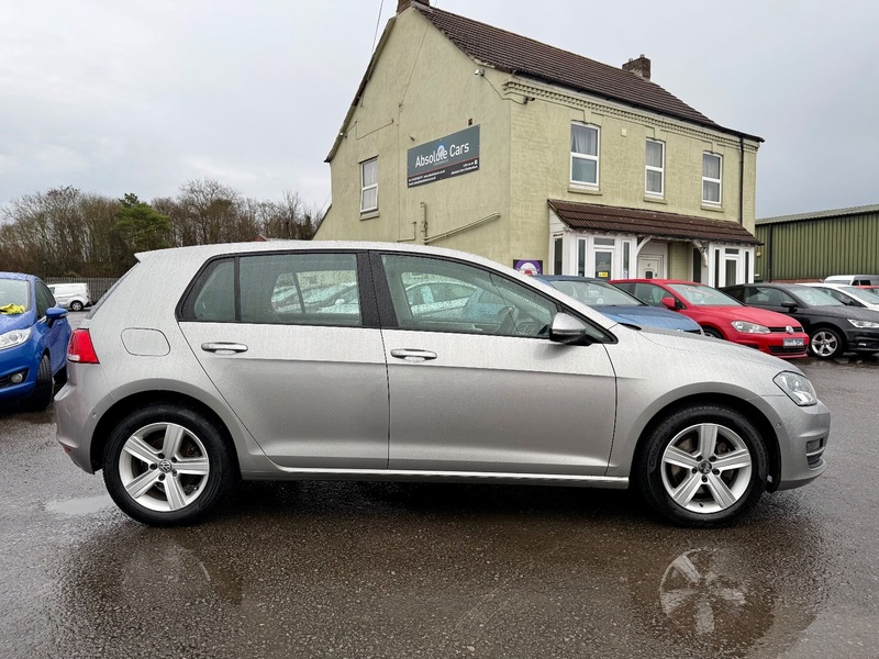 Used Volkswagen Golf 2015 for sale - 76950864: Photo 2