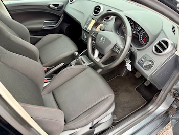 Used SEAT Ibiza 2016 for sale - 76500549: Photo