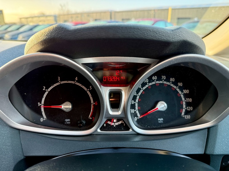 Used Ford Fiesta 2011 for sale - 76740898: Photo 19