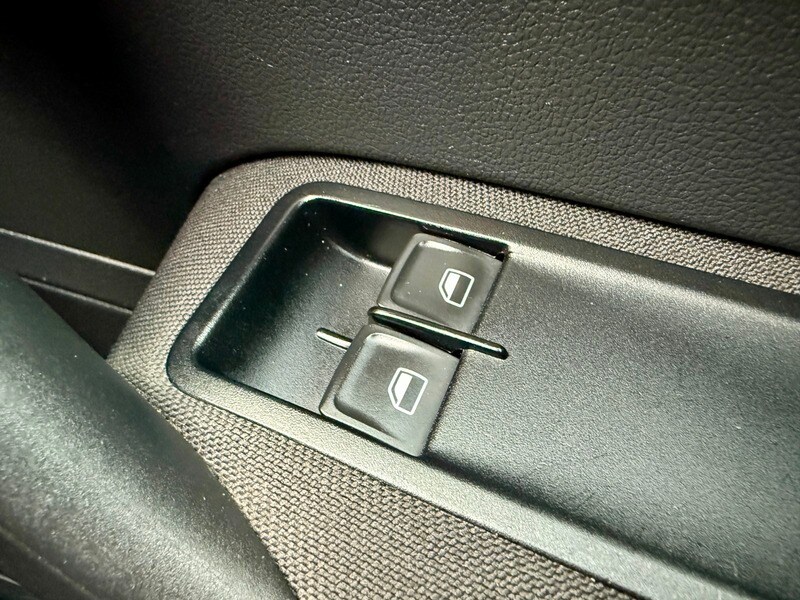 Used Volkswagen Polo 2017 for sale - 76500616: Photo 28