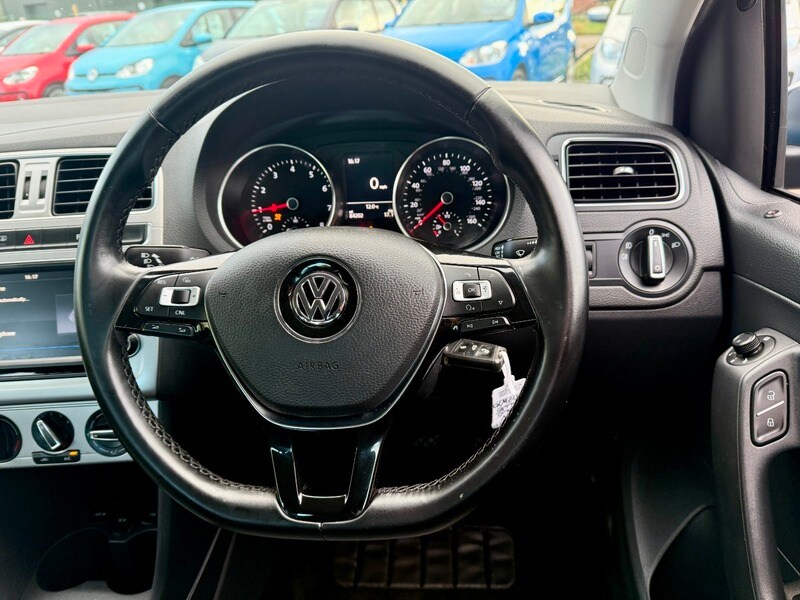 Used Volkswagen Polo 2017 for sale - 76500616: Photo 29