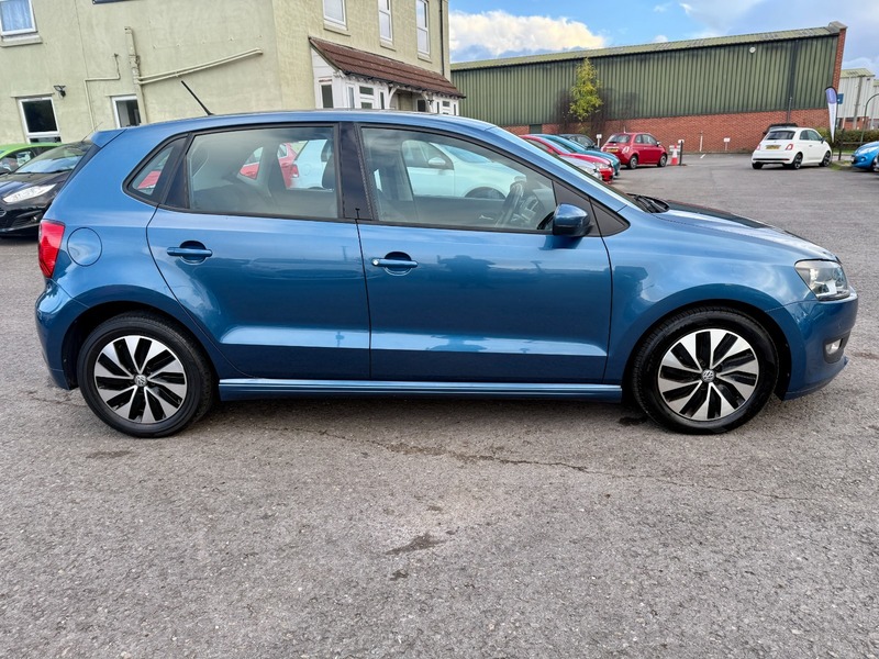 Used Volkswagen Polo 2017 for sale - 76500616: Photo 4