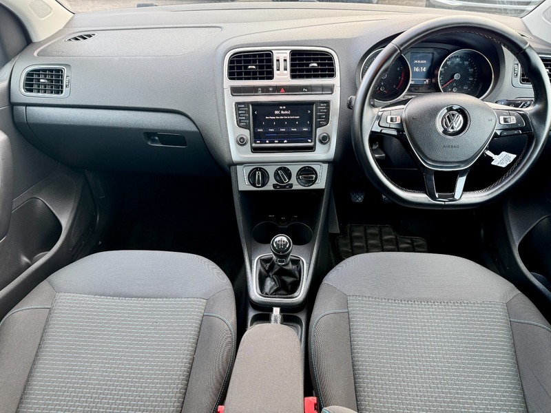 Used Volkswagen Polo 2017 for sale - 76500616: Photo 5