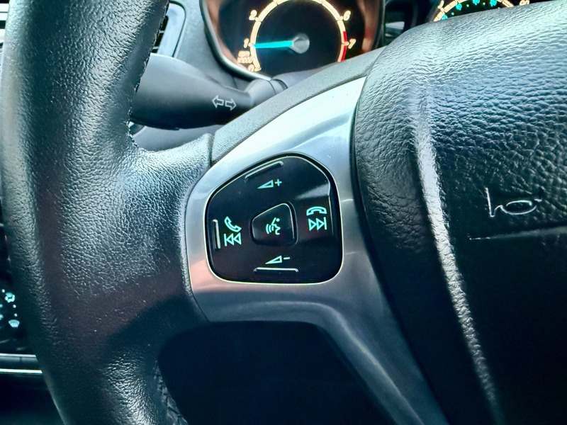 Used Ford Fiesta 2015 for sale - 76570796: Photo 25