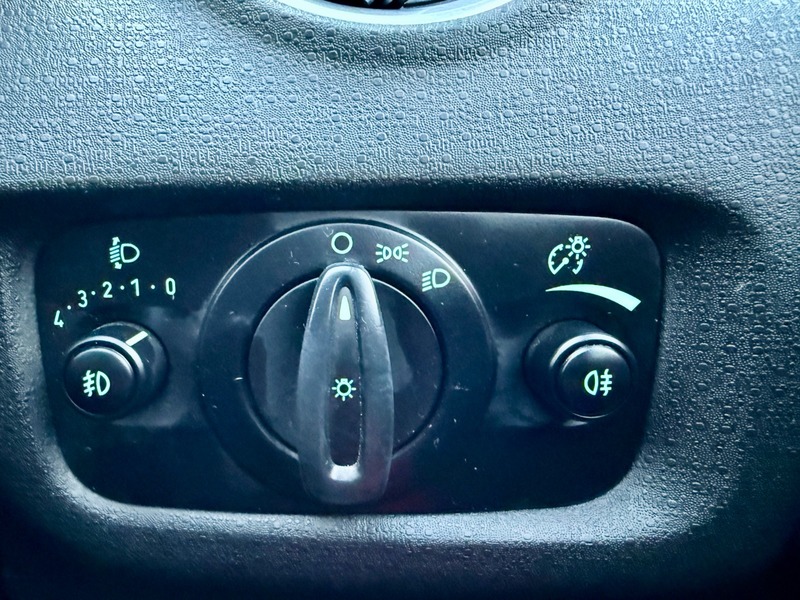 Used Ford Fiesta 2015 for sale - 76570796: Photo 26