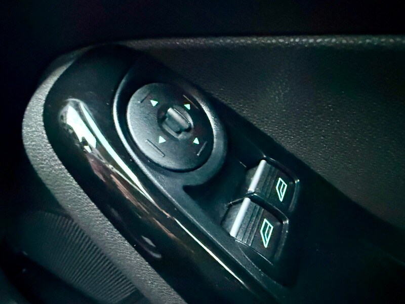 Used Ford Fiesta 2015 for sale - 76570796: Photo 27