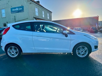 Used Ford Fiesta 2013 for sale - 76784656: Photo