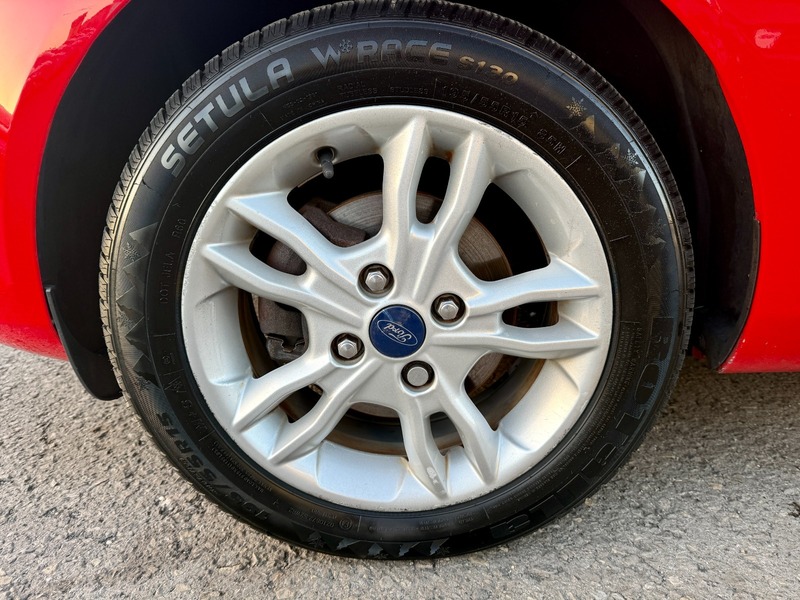 Used Ford Fiesta 2015 for sale - 76605342: Photo 9