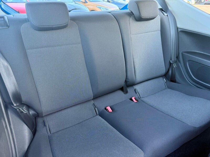 Used Volkswagen up! 2015 for sale - 76500596: Photo 18