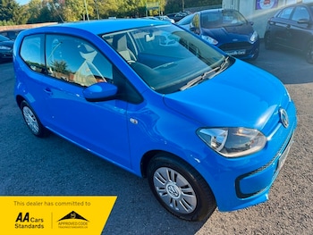 Used Volkswagen up! 2015 for sale - 76500596: Photo