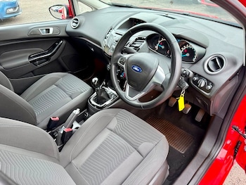 Used Ford Fiesta 2013 for sale - 76500612: Photo