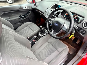 Used Ford Fiesta 2015 for sale - 77072893: Photo