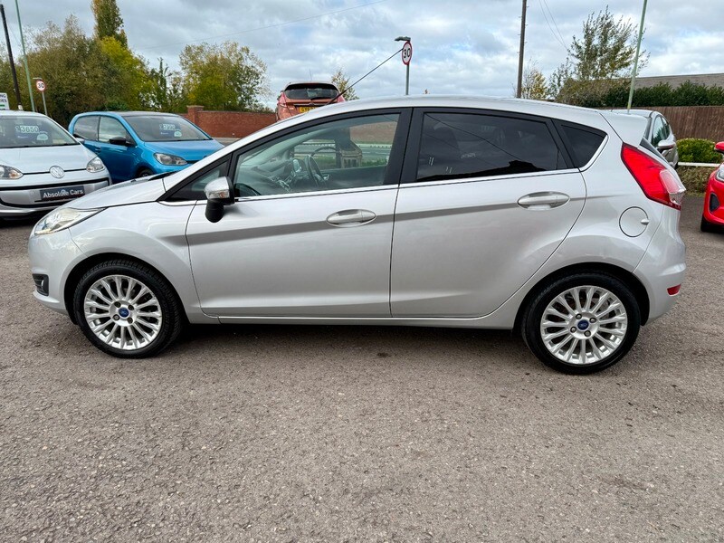 Used Ford Fiesta 2014 for sale - 76500591: Photo 10