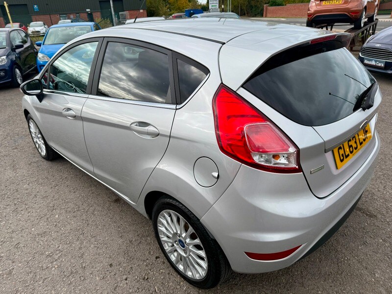 Used Ford Fiesta 2014 for sale - 76500591: Photo 12