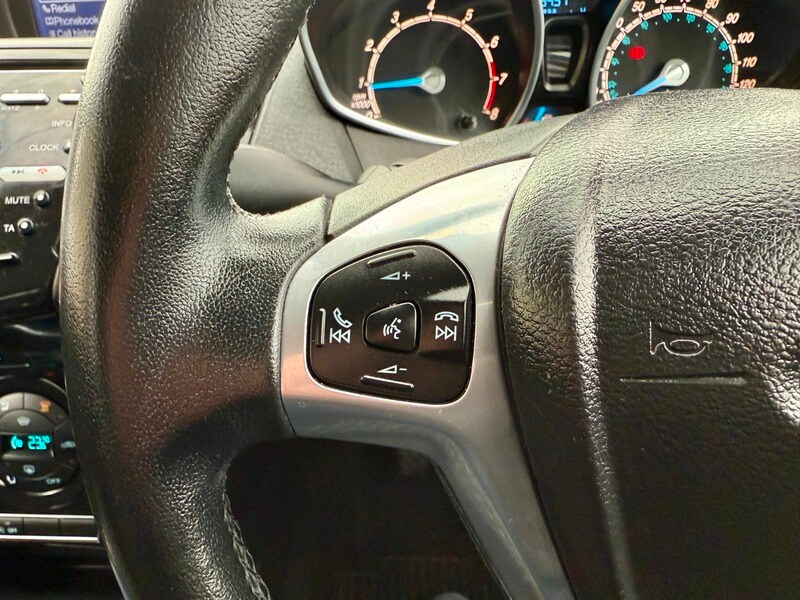 Used Ford Fiesta 2014 for sale - 76500591: Photo 26