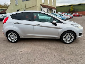 Used Ford Fiesta 2014 for sale - 76500591: Photo
