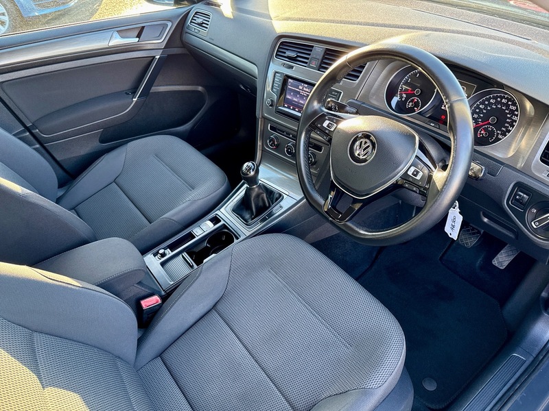 Used Volkswagen Golf 2013 for sale - 76784667: Photo 5