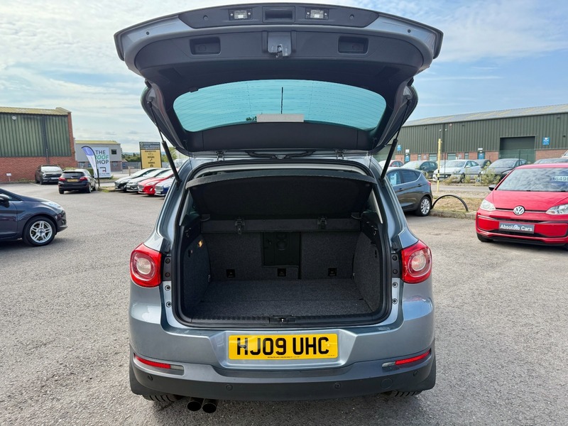 Used Volkswagen Tiguan 2009 for sale - 76500554: Photo 14