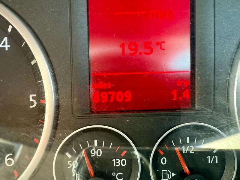 Used Volkswagen Tiguan 2009 for sale - 76500554: Photo 2