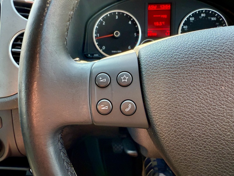 Used Volkswagen Tiguan 2009 for sale - 76500554: Photo 30