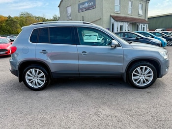 Used Volkswagen Tiguan 2009 for sale - 76500554: Photo