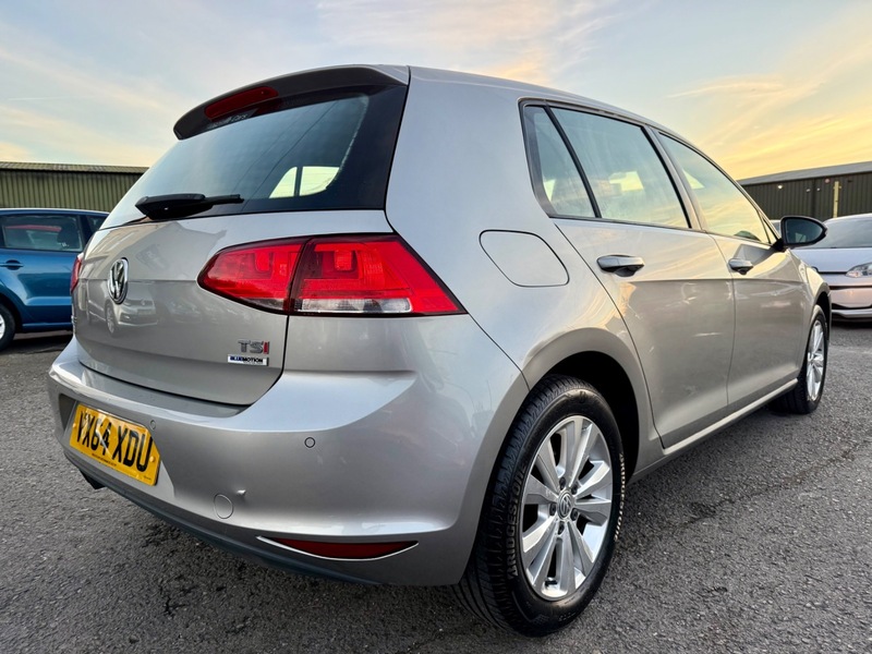 Used Volkswagen Golf 2014 for sale - 76655568: Photo 5