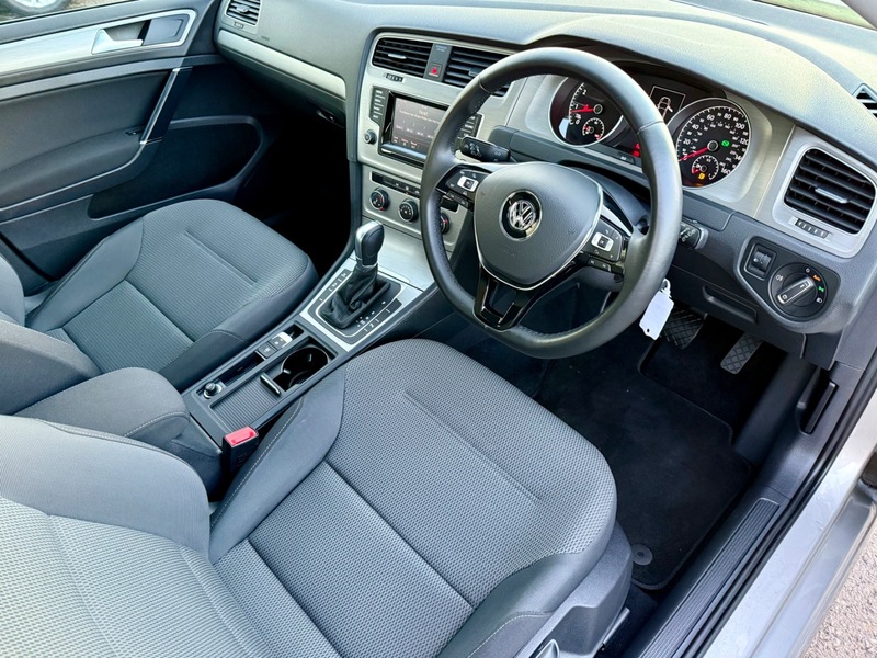 Used Volkswagen Golf 2014 for sale - 76655568: Photo 8