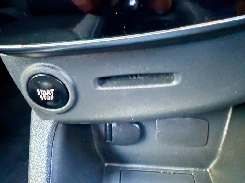 Used Renault Clio 2017 for sale - 76712178: Photo 24