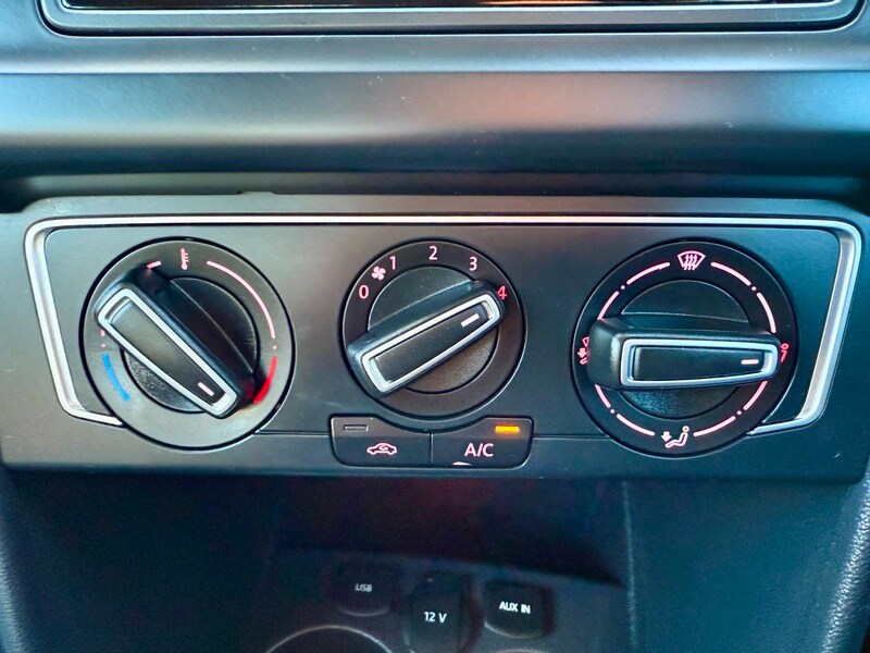 Used Volkswagen Polo 2014 for sale - 76643124: Photo 25