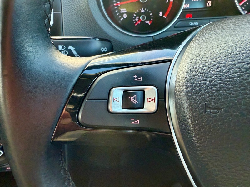 Used Volkswagen Polo 2014 for sale - 76643124: Photo 28