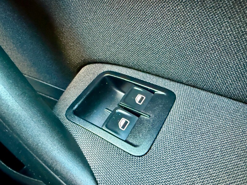 Used Volkswagen Polo 2014 for sale - 76643124: Photo 32