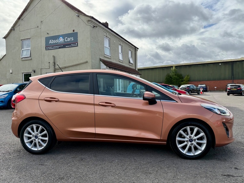 Used Ford Fiesta 2017 for sale - 76500572: Photo 3