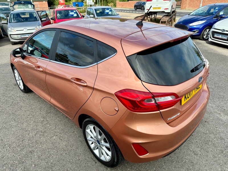 Used Ford Fiesta 2017 for sale - 76500572: Photo 6