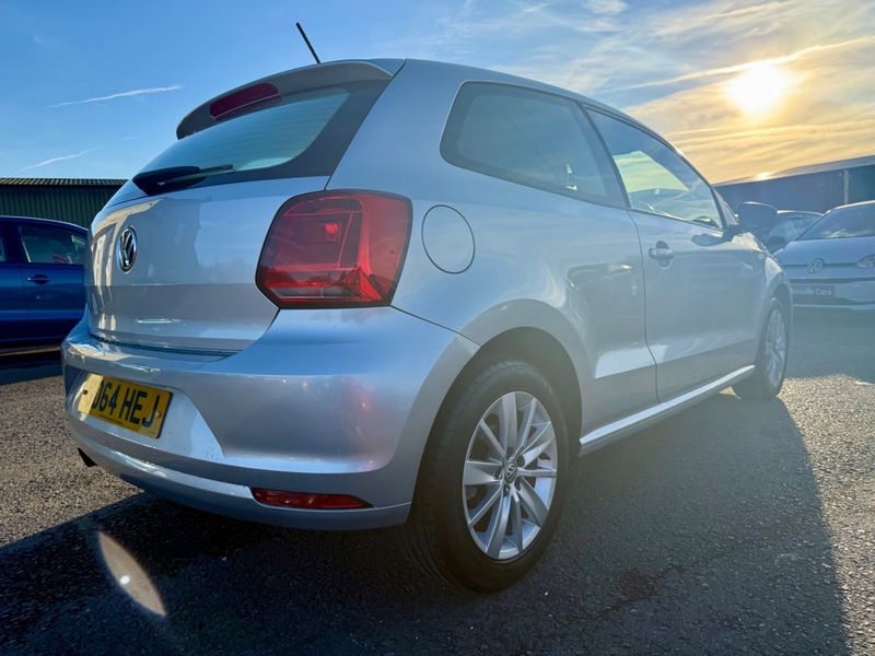 Used Volkswagen Polo 2015 for sale - 76655576: Photo 5