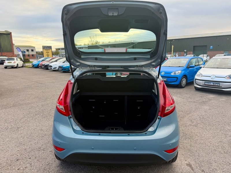 Used Ford Fiesta 2010 for sale - 76500584: Photo 14