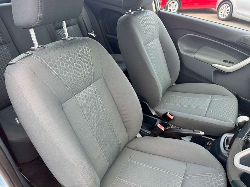 Used Ford Fiesta 2010 for sale - 76500584: Photo 17