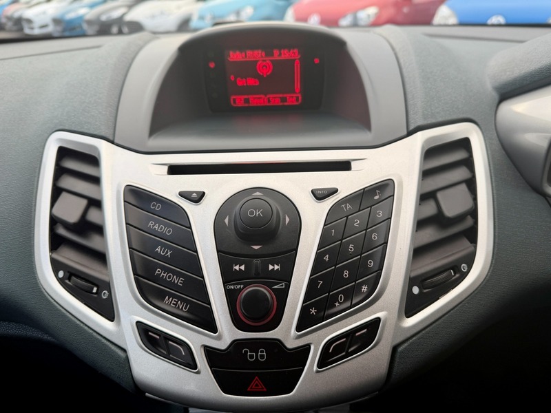 Used Ford Fiesta 2010 for sale - 76500584: Photo 21