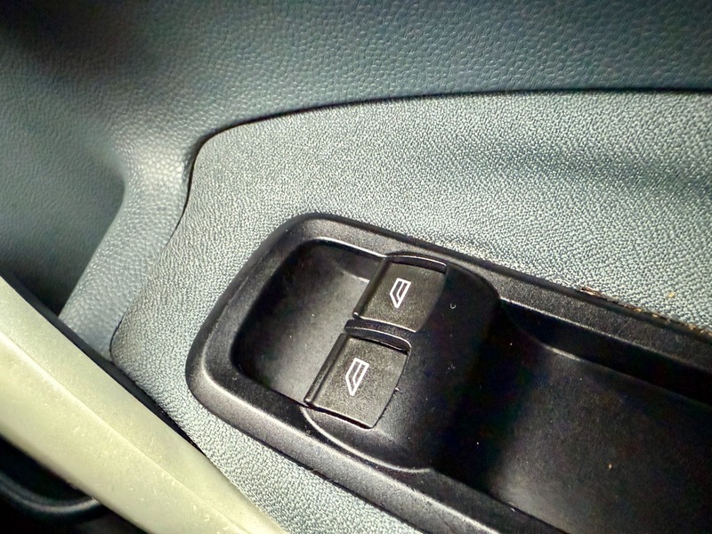 Used Ford Fiesta 2010 for sale - 76500584: Photo 30