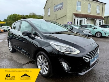 2017 - 1.0 EcoBoost Titanium 5dr