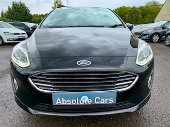 Used Ford Fiesta 2017 for sale - 76500564: Photo