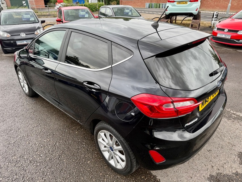 Used Ford Fiesta 2017 for sale - 76500564: Photo 5