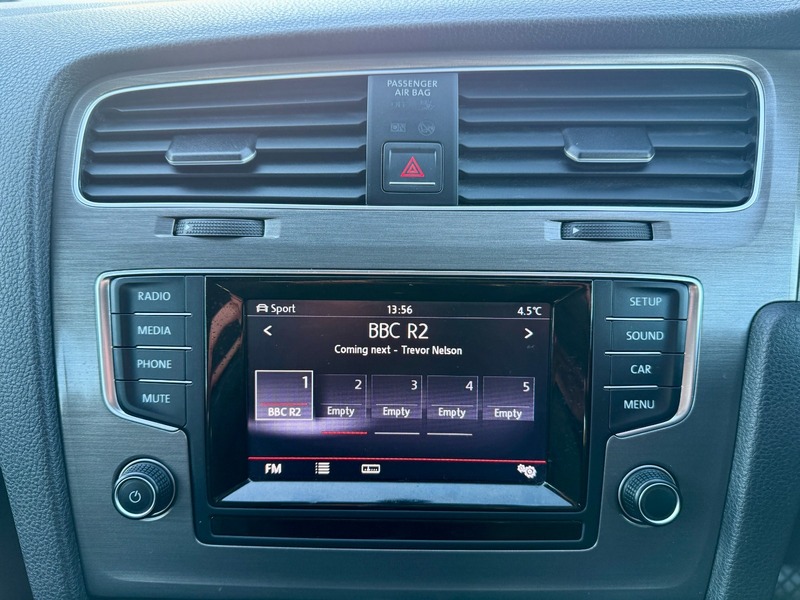 Used Volkswagen Golf 2013 for sale - 76655573: Photo 24